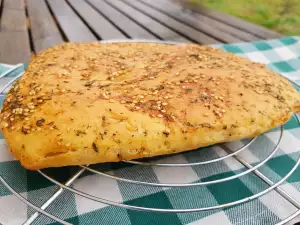 Lebanese Flatbread with a Herb Crust (Mankoush)