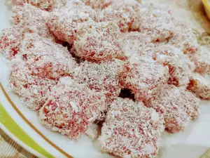 Homemade Turkish Delight with Pomegranate and Walnuts