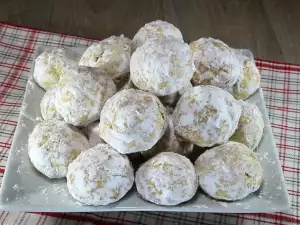 Sweet Turkish Delight Balls