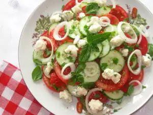 Summer Salad with Ricotta and Basil