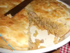 Onion Pie with Leeks, Sauerkraut and Mince