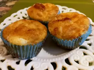 Muffin Pastries with Goat Cheese