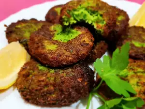 Parsley Patties with Cheese and Spring Onions