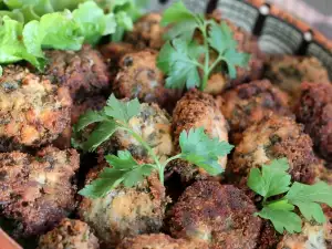 The Most Appetizing Vegetarian Meatballs you've Ever Eaten