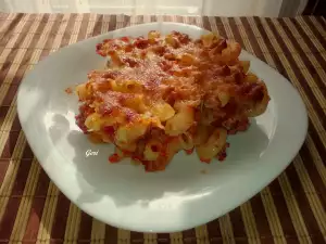 Macaroni with Minced Meat and Cheese