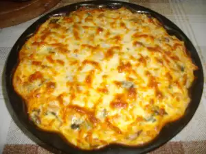 Macaroni with Minced Meat and Spinach