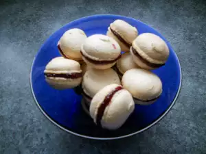 French Vanilla Macarons