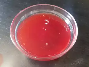 Raspberry Glaze for Pastries and Cakes