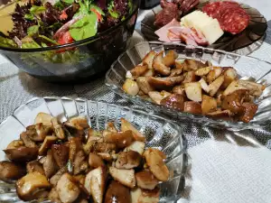 Porcini Mushrooms with Butter and Garlic