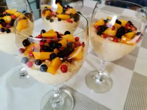 Low Calorie Mango and Chia Cream