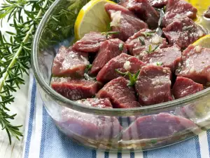 How Long are Different Types of Meat Marinated for?