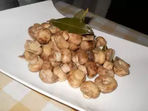 Homemade Marinated Mushrooms