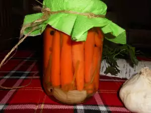 Sterilized Pickled Carrots