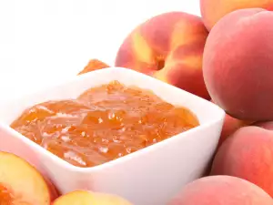 Quick and Easy Apricot Jam