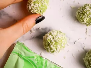 Coconut Candies with Matcha