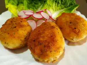 Maxi Croquettes with Egg Filling