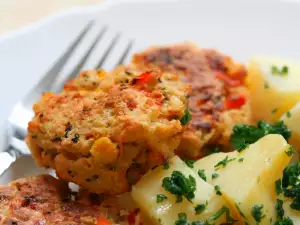 Meatballs with Vegetables and Mince