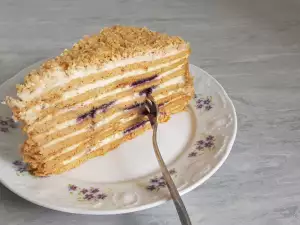 Honey Cake with Blueberry Jam