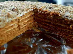 Easy Honey Cake Medovik