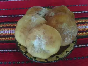 Fried Bread Buns with Powdered Sugar