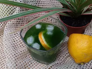 Homemade Mint Lemonade