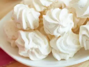 Amazing Homemade Meringues