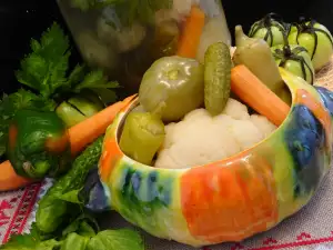 Village-Style Pickles