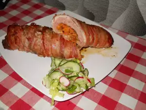 Meat Roll with Mince and Bacon