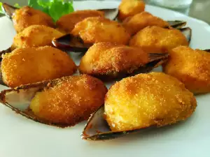 Tigres Stuffed Mussels