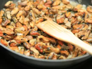 Paella with Mussels