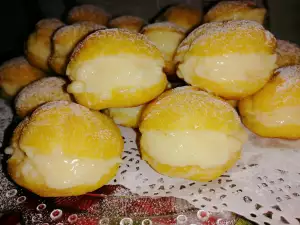 Mini Éclairs with Vanilla Pudding