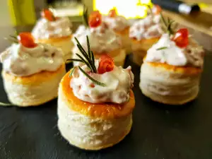 Mini Vol-au-vent with Iberico Cream