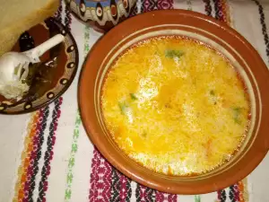 Yoghurt Soup with Mince and Rice