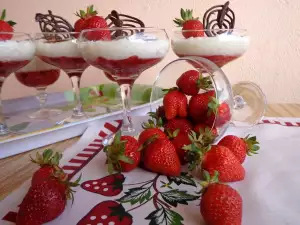 Rice Pudding and Strawberry Jelly