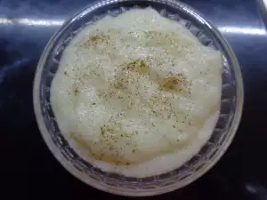 Milk with Semolina and Pears