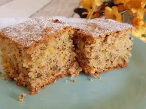 Fluffy Wholemeal Sponge Cake with Carrots, Walnuts and Cinnamon