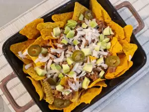 Nachos with Beef and Avocado