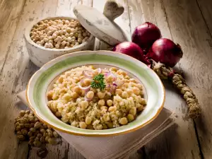 Monastery Style Chickpeas with Rice