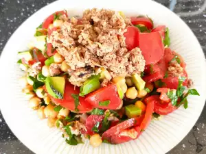 Chickpea, Tuna and Avocado Salad