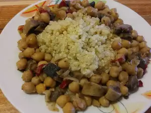 Chickpeas with Quinoa