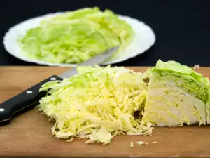 Preservation and storage of fresh cabbage