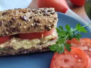 Whole Grain Sandwiches with Avocado