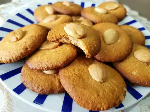 Whole Grain Biscuits with Almonds and Oats