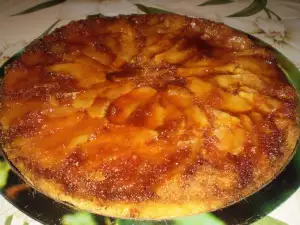 Upside Down Apple Cake