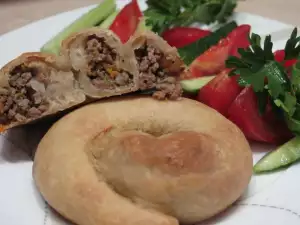 Oven-Baked Snails with Minced Meat Filling