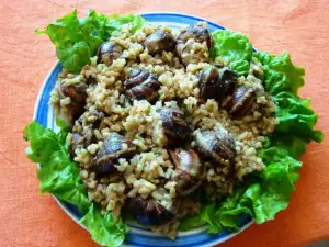 Snails with Rice and Garlic