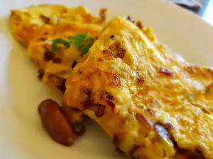 Omelet with Mushrooms and Leeks