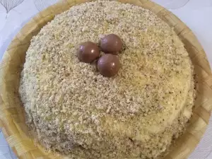 Village-Style Walnut Cake