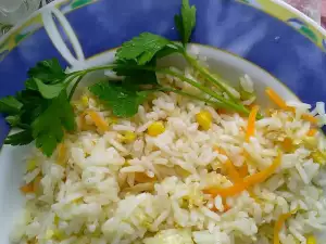 Chinese-Style Rice with Eggs and Vegetables