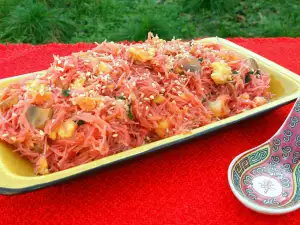 Rice Noodles with Homemade Sauce and Vegetables